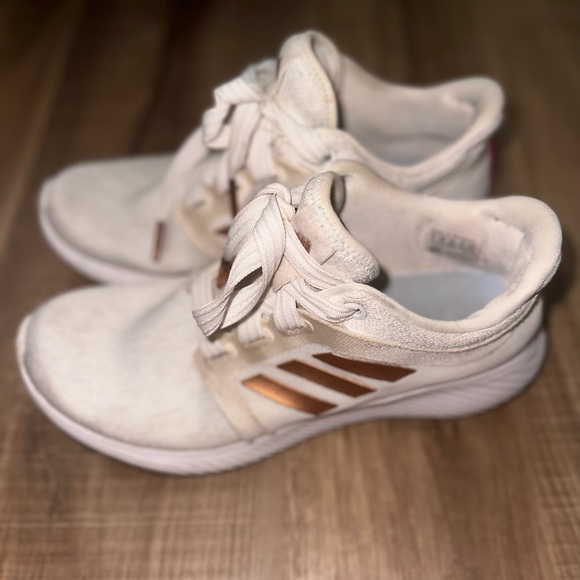 Adidas Edge Lux 3 Shoes - Picture 3 of 6